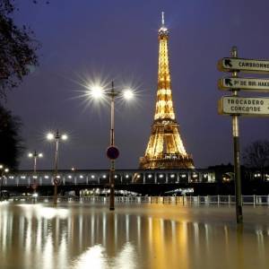 Во Франции - Во Франции могут ввести налоговые льготы для пенсионеров - reporter-ua.com - Франция - Власти