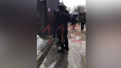 Открывший стрельбу в Подмосковье подозревается в незаконном обороте оружия - m24.ru - Московская обл.