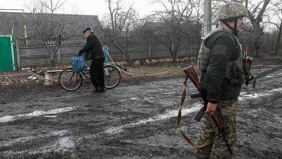 Владимир Зеленский - Дмитрий Песков - Песков назвал минские соглашения единственной базой для урегулирования в Донбассе - iz.ru - Зеленский - ДНР - ЛНР