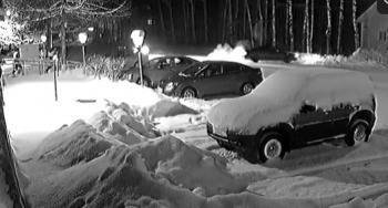В Тарногском Городке наркоман сбросил с капота Тойоты полицейского на землю - vologda-poisk.ru - Вологда