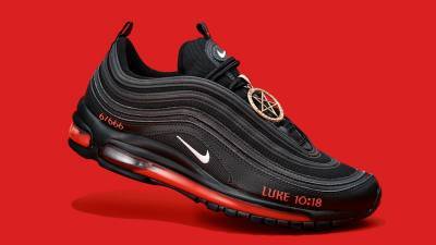 Nike подает в суд на создателей Satan Shoes - usa.one
