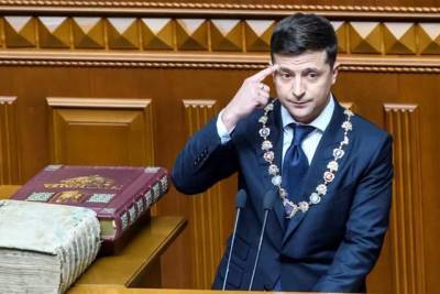 Владимир Зеленский - Зеленский удлинил золотую президентскую цепь - real-vin.com