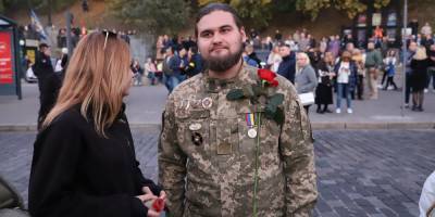 Богдан Хмельницкий - Повредивший двери Офиса президента ходил с фейковым орденом - sharij.net - Винницкая обл.