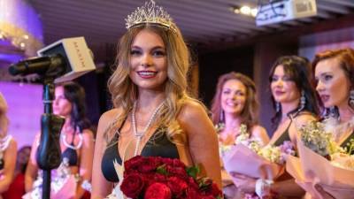 Журнал MAXIM запустил голосование за звание девушки года - m24.ru - Москва