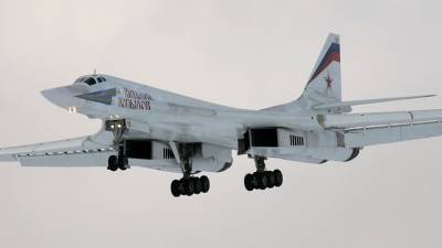Полет двух бомбардировщиков Ту-160 над Арктикой попал на видео - newinform.com - Арктика