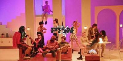 С хитом KAZAKY. В Украине сняли рекламу для самой популярной в мире ЛГБТК+ платформы знакомств - nv.ua - Киев