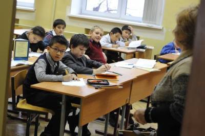 Лилия Гумерова - В Совфеде предложили создать единую систему учета детей мигрантов - aif.ru