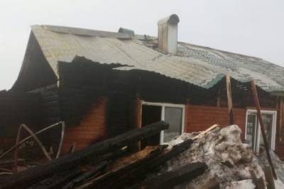В Устьянском районе в ночном пожаре погибли два человека - arh.mk.ru