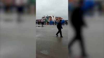 ЧП на судоверфи под Петербургом: найден погибший - vesti.ru - Санкт-Петербург