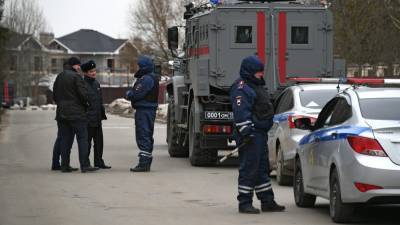 Баррикады, гранаты и спецподразделения СОБР: что известно об инциденте со стрельбой в подмосковных Мытищах - russian.rt.com - Московская обл.