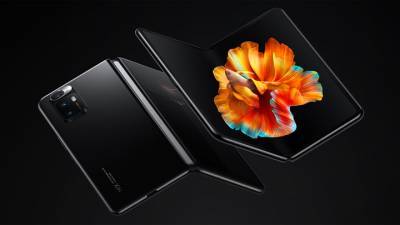 Представлен первый складной смартфон Xiaomi - vesti.ru
