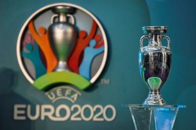 Алексей Сорокин - СМИ: УЕФА может снять ограничения по допуску болельщиков на матчи Евро-2020 - aif.ru - Санкт-Петербург