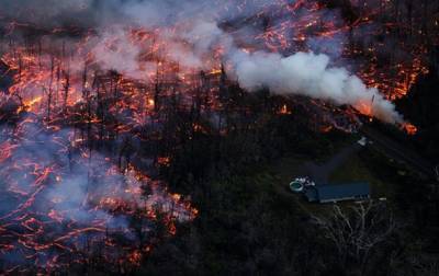 В Гватемале поток лавы из вулкана Пакая достиг жилых домов - korrespondent.net - Исландия - Гватемала - Республика Гватемала