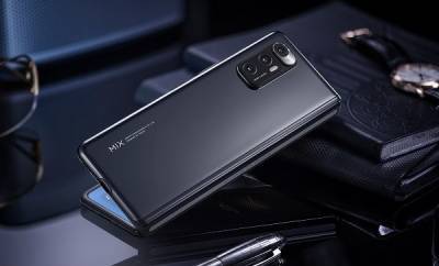 Xiaomi выпустила смартфон с гибким экраном и собственной «Windows». Видео - cnews.ru
