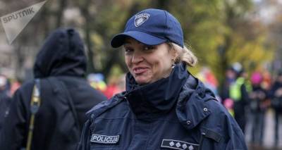 На полицейских охотятся в соцсетях: зачем МВД хочет изменить закон - lv.sputniknews.ru - Рига - Латвия