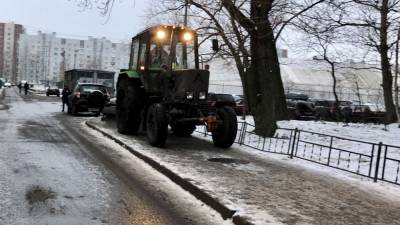 Вадим Наумов - Тракторист "похоронил" под опилками семилетнюю девочку в Кировской области - nation-news.ru - Кировская обл.