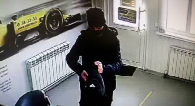 В Вурнарах ограбили офис микрозаймов на 1200 рублей - pg21.ru - респ. Чувашия