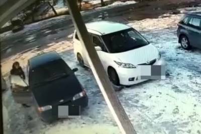 Мужчина из Тверской области не смог отремонтировать свою машину в сервисе, поэтому уехал на чужой - tver.mk.ru - Тверская обл.