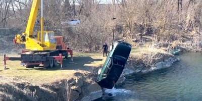 В Черкасской области отец и сын совершили суицид, слетев на машине с обрыва в карьер - nv.ua - Черкасская обл.