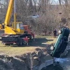 В Черкасской области на дне затопленного карьера нашли авто с пропавшими отцом и сыном. Видео - reporter-ua.com - Черкасская обл. - Черкассы