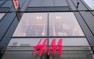 В Китае бойкотировали магазины H&M - korrespondent.net - Китай - Швеция - район Синьцзян-Уйгурский