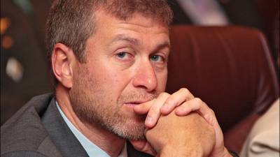 Михаил Хазин - Роман Абрамович - Хазин озвучил неприятный для Абрамовича сценарий полной конфискации его денег - newzfeed.ru - Англия