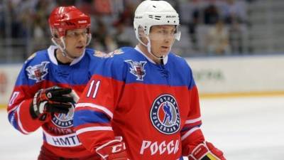 Владимир Путин - «Прекрасный пример для всех»: Буре назвал срок за который Путин освоил хоккей - 5-tv.ru