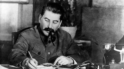 Сталин - В ФСБ опубликовали письмо Дзержинского о слежке за Сталиным - newinform.com