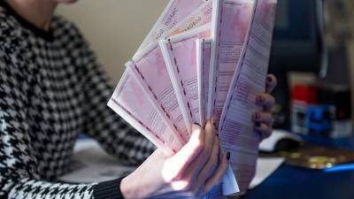 Автомобилисты не могут оформить ОСАГО из-за сбоев в системе ЕАИСТО - iz.ru