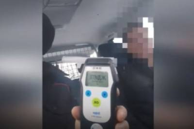 В Богучанах пьяный водитель попросил прикурить у сотрудника ДПС и попался - kras.mk.ru