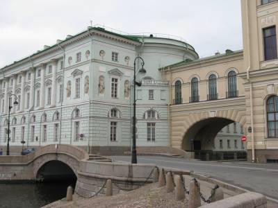 Изрисовавший стены Эрмитажа петербуржец предстанет перед судом - neva.today - Санкт-Петербург