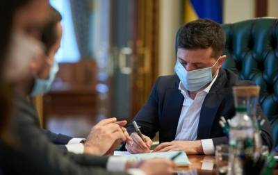 Владимир Зеленский - Зеленский восстановил конкурсы на госслужбу - korrespondent.net