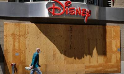 The Walt Disney закрывает десятки розничных магазинов - capital.ua