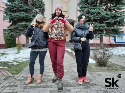 Как наказали задержанных на прогулке в лесу солигорских стачкомовцев и их жен - udf.by - Солигорск