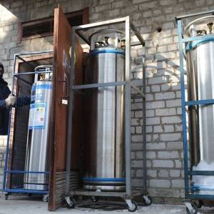 Запорожские больницы получили дополнительные криоцилиндры. Фото - reporter-ua.com - Запорожье