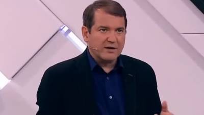 Владимир Корнилов - Андрей Норкин - Политолог Корнилов объяснил свое нежелание участвовать в ток-шоу Норкина - riafan.ru - Москва
