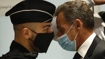 Илон Маск - Николя Саркози - Николя Саркози идет в контратаку - ru.euronews.com - Голландия - Греция