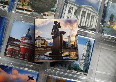 Туляк засудил касимовских кондитеров, незаконно поместивших его фотографию на обертку конфет - ya62.ru - Тула