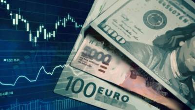 Андрей Верников - Банк России установил официальные курсы евро и доллара - riafan.ru - Москва