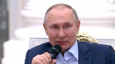 Владимир Путин - Путин заявил, что победы над коронавирусом можно добиться только при объединении усилий стран - piter.tv