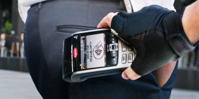 В Украине мошенники снимают деньги с карты терминалом - как защитить свои деньги - ТЕЛЕГРАФ - telegraf.com.ua