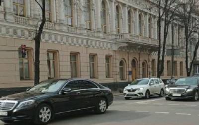 Петр Порошенко - Виталий Кличко - Кортеж Порошенко нарушил правила движения - korrespondent.net - Киев