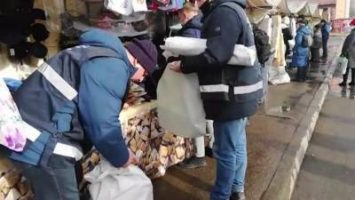 В ходе рейда в поисках незаконной торговли сотрудники Смольного освободили 40 участков - piter.tv - Санкт-Петербург - р-н. Московский