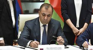 Оппозиционеры собрали более 5000 подписей в поддержку Сагателяна - kavkaz-uzel.eu - Ереван