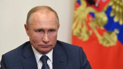 Владимир Путин - Путин: волонтеры должны играть активную роль в политической жизни России - politros.com