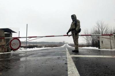 Главари «ДНР» введут спецпропуска для выезда людей из зоны оккупации - real-vin.com - ДНР - ЛНР