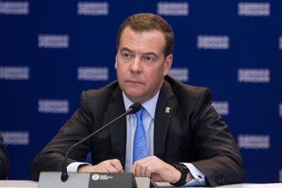 Дмитрий Медведев - Медведев предложил существенно обновить состав Госдумы - aif.ru