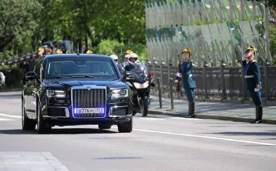 Михаил Мишустин - В Горно-Алтайске полиция разгоняла людей, чтобы проехал кортеж премьер-министра Мишустина - znak.com - Барнаул - Горно-Алтайск