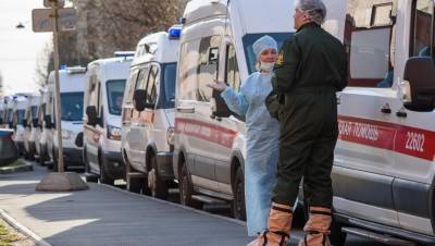 Дмитрий Лисовец - "Самолеты с СИЗами перекупали": в Смольном объяснили дефицит масок в пандемию - dp.ru