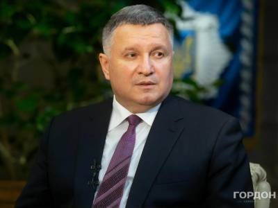 Дмитрий Гордон - Арсен Аваков - Аваков: Мы увольняем полтора полицейского в день - gordonua.com - Ужгород